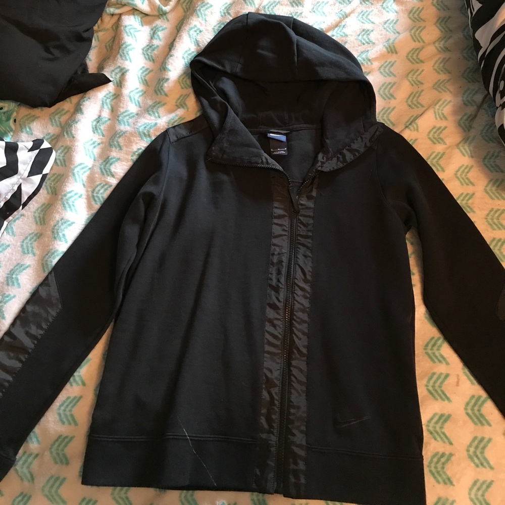 Black Nike sweatshirt