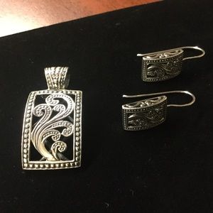 Silpada Pendant and earrings