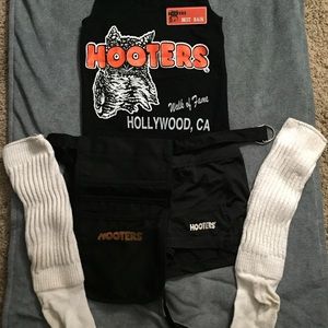 Complete Hooters girl uniform