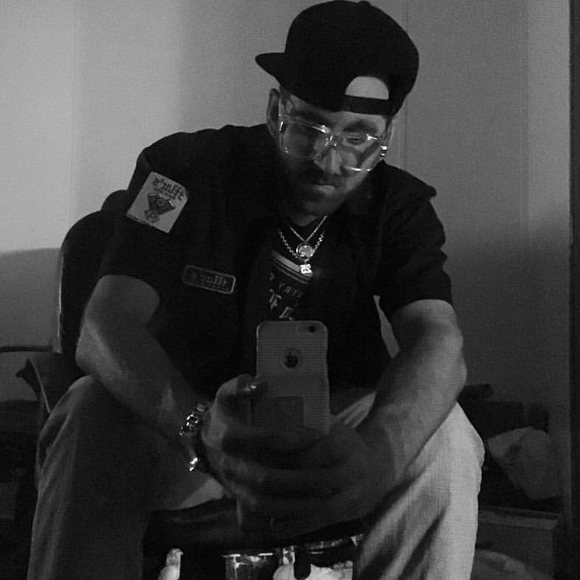 Meet your Posher, Joshua - Picture 1 of 1