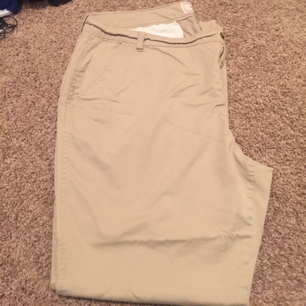 Old navy flirt khakis size 20