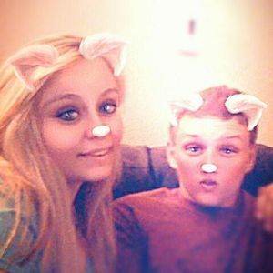 Meet your Posher, Hope