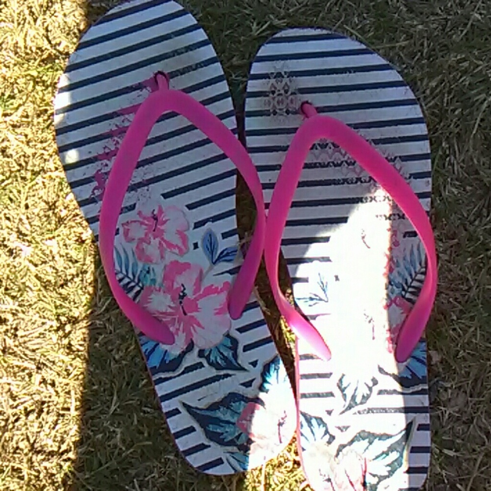 Flip flops