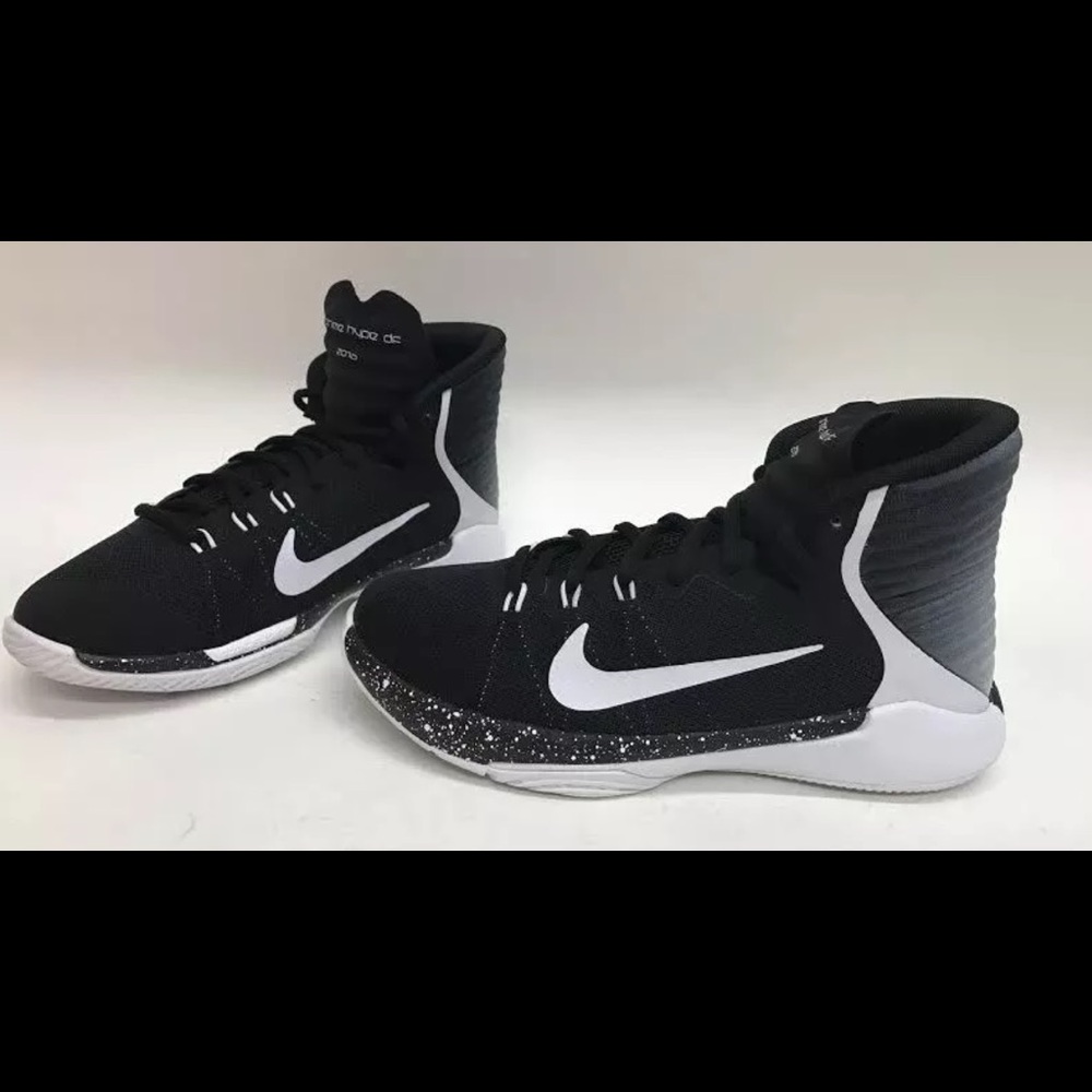 Nike Prime Hype df Basketball shoes - Size 5Y