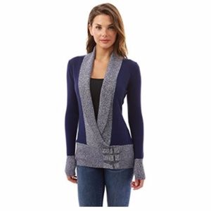 PattyBoutik buckle embellish sweater