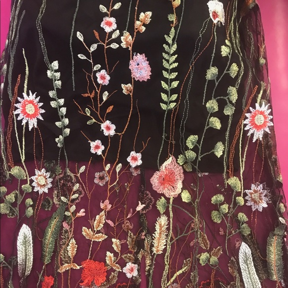 ❤️DRESS❤️ Embroidered sheer layer adorns Blk mini - Picture 2 of 2