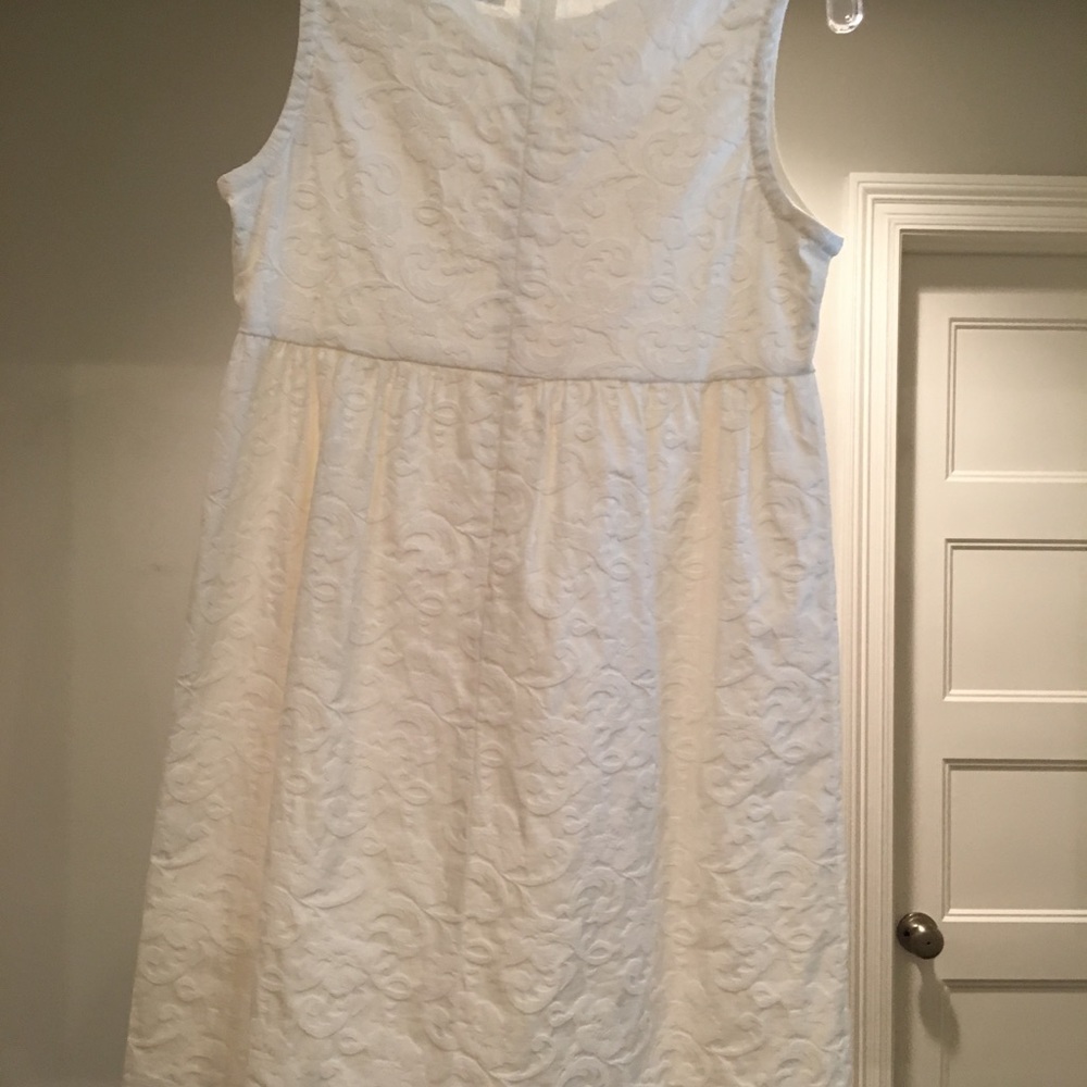 White party dress - Picture 2 of 3
