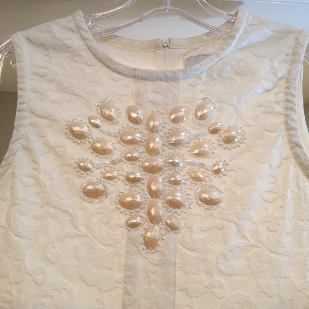 White party dress - Picture 3 of 3