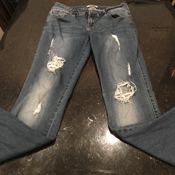Guess Denim - Guess ripped /distressed skinny jean