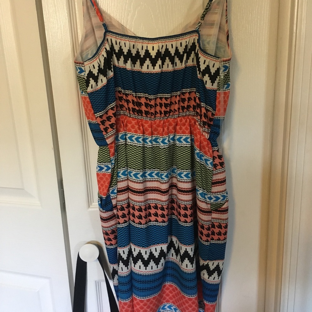 Multicolor pattern dress - Picture 2 of 3