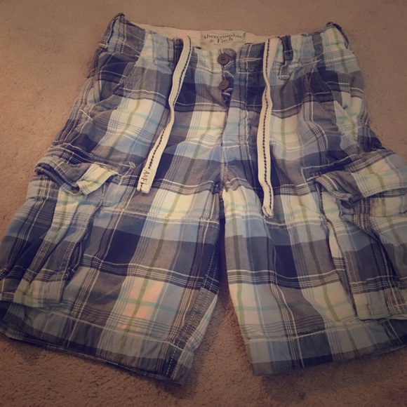 Men's Abercrombie & Fitch cargo shorts - Picture 1 of 4