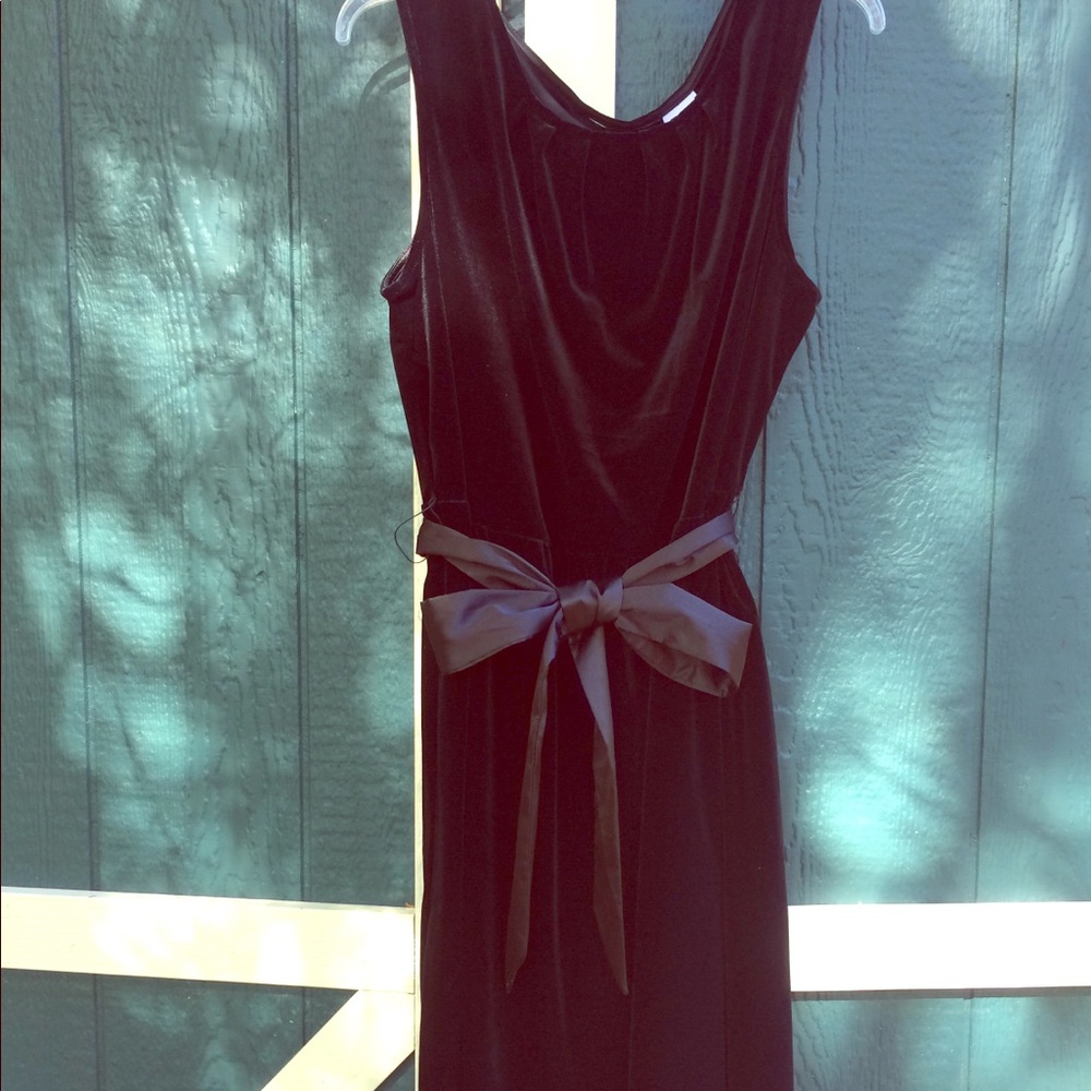 Black velvet dress
