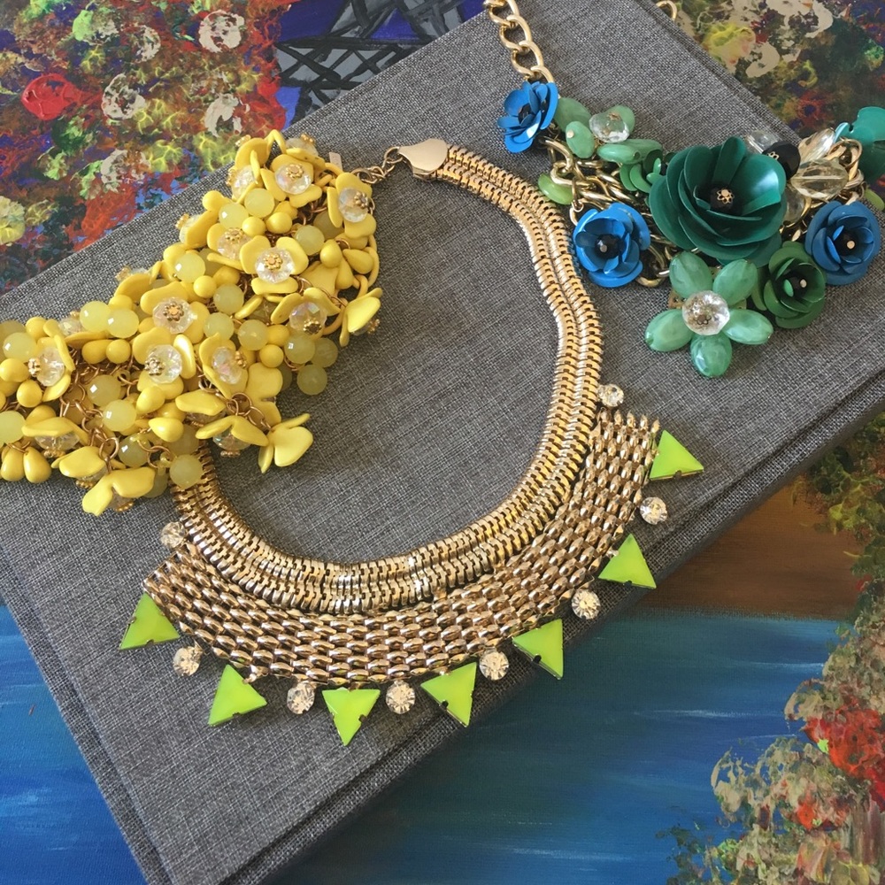Gorgeous statement necklaces 3 pack