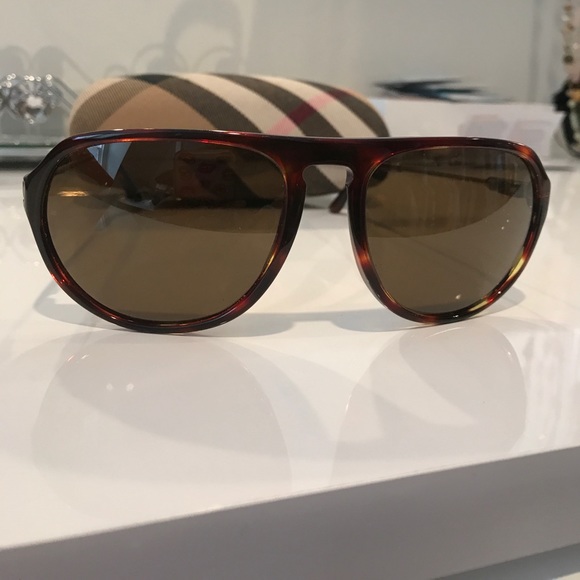 Authentic Burberry Sunglasses - Picture 2 of 7