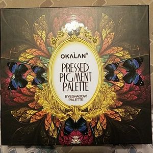 Alice In wonderland eyeshadow