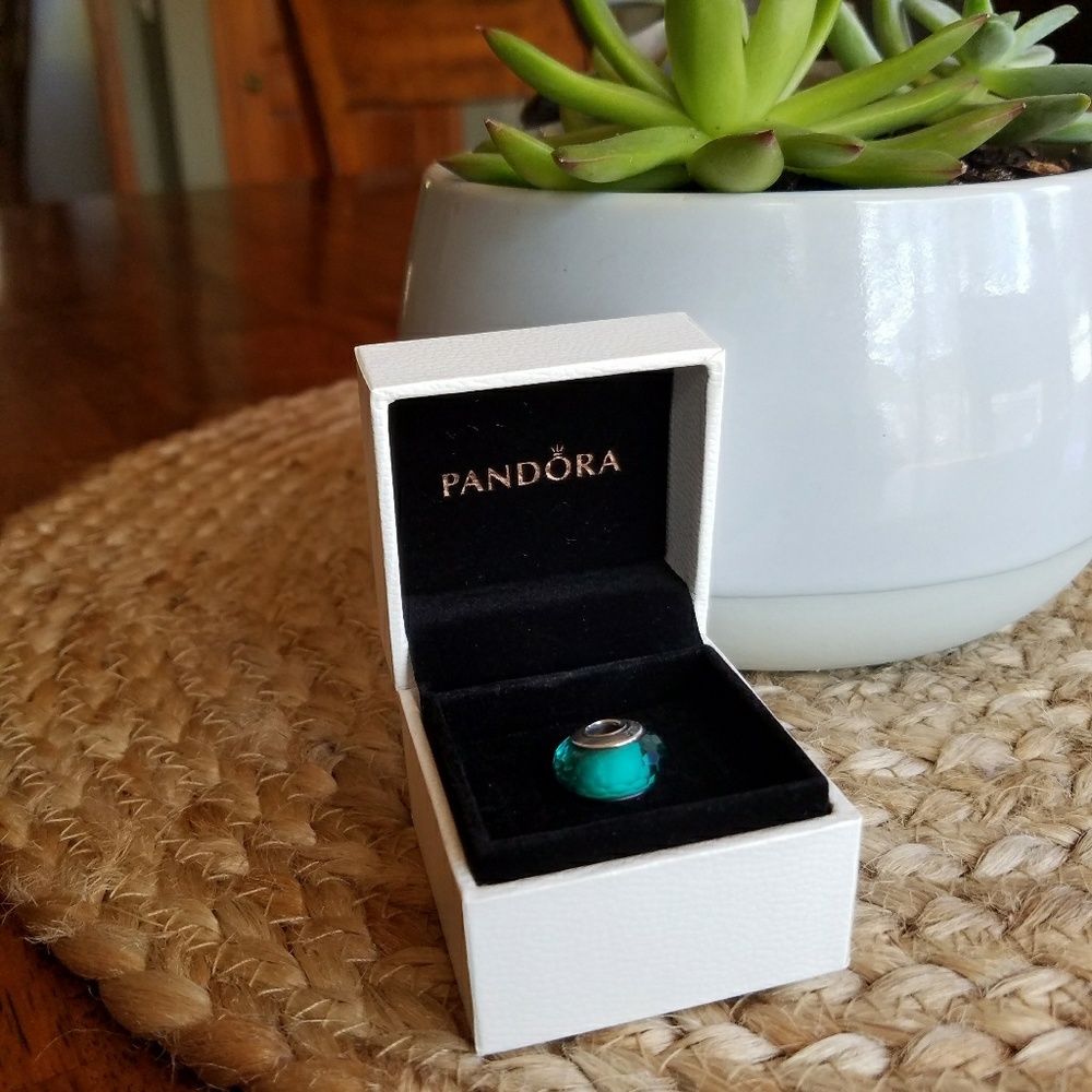 Pandora Fascinating Teal Charm Murano EUC