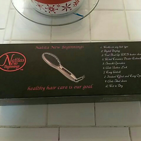 Flat iron brush