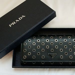 Prada Wallet BRAND NEW