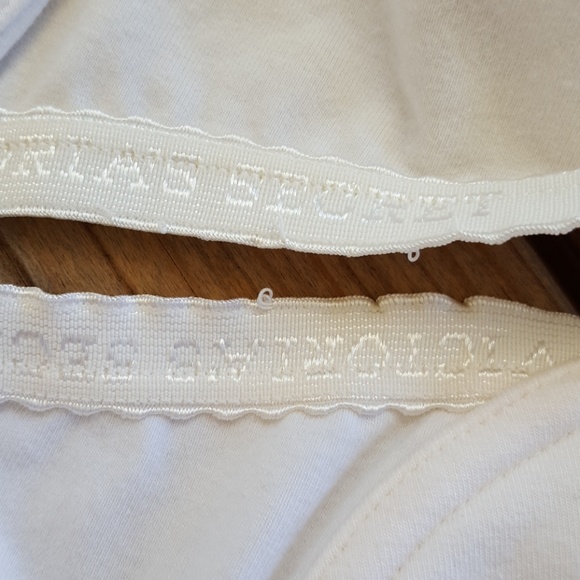 SALE Lot of 2 Cream 34D Victoria's Secret Bras - Picture 3 of 8