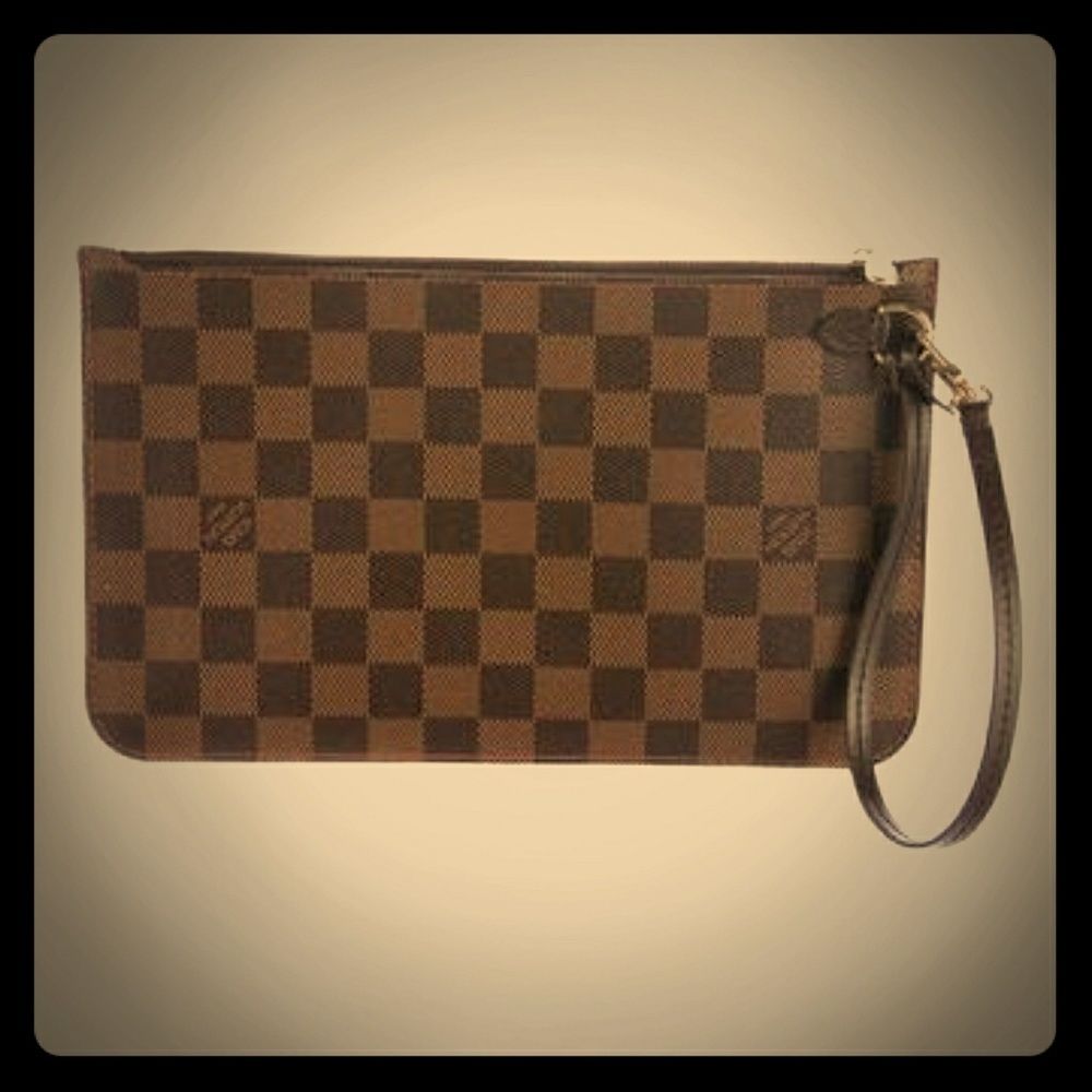SOLDLOUIS Vuitton 
Damier Ebene Canvas 💯Authentic