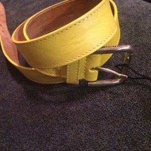 Authentic yellow dolce and gabbana belt