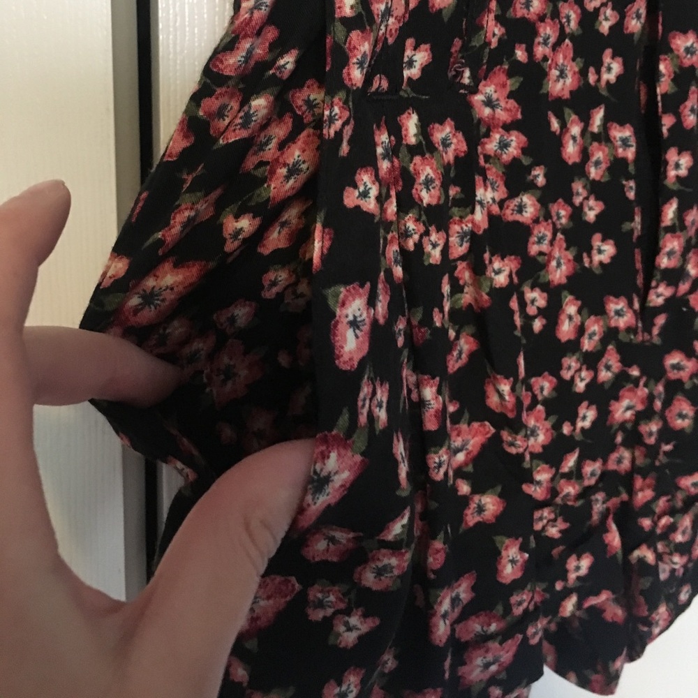 Patterned shorts - Picture 3 of 3