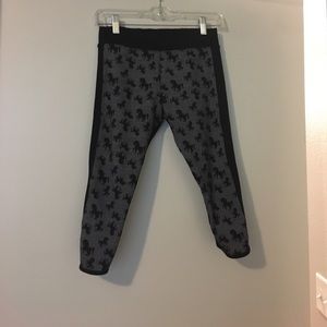 Lorna Jane Capri leggings