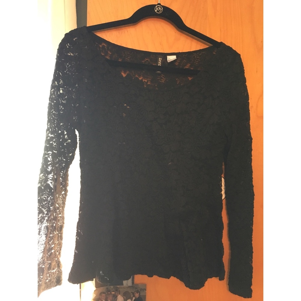 Lace Peplum Long Sleeved Shirt from H&M.