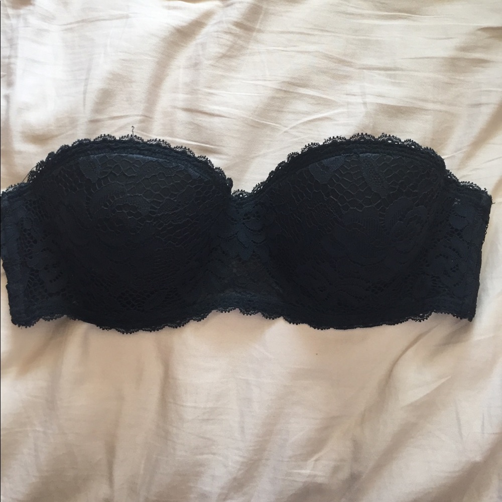 Black Lace Strapless Bra