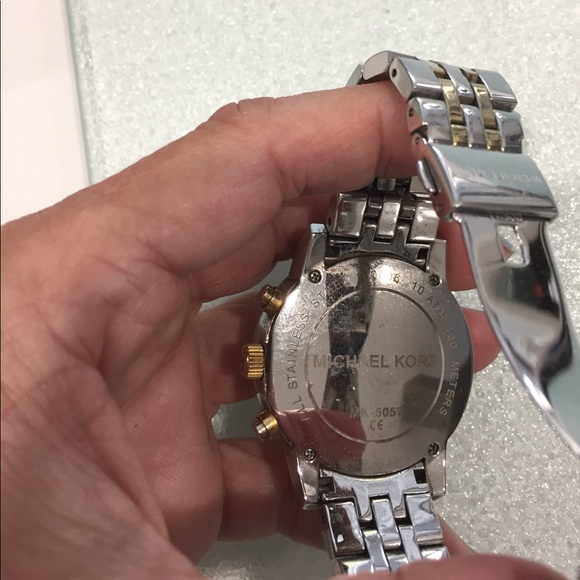 MK two tone watch - Picture 3 of 4