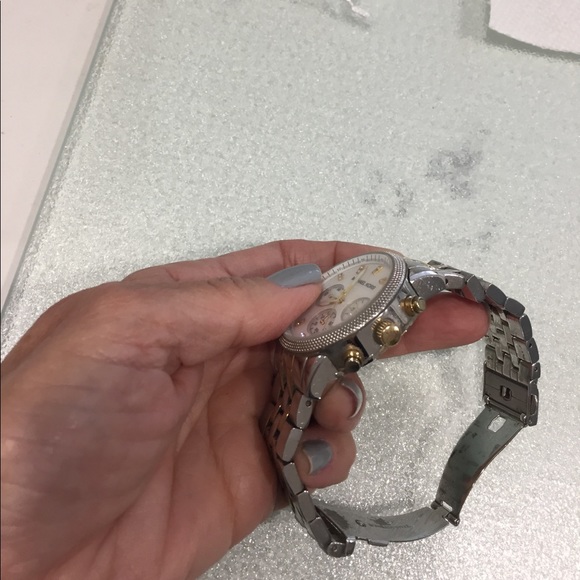 MK two tone watch - Picture 4 of 4