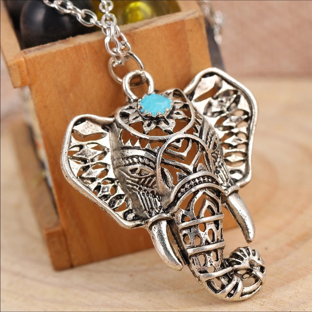 Lucky Elephant Vintage Pendant with Turquoise - Picture 2 of 8