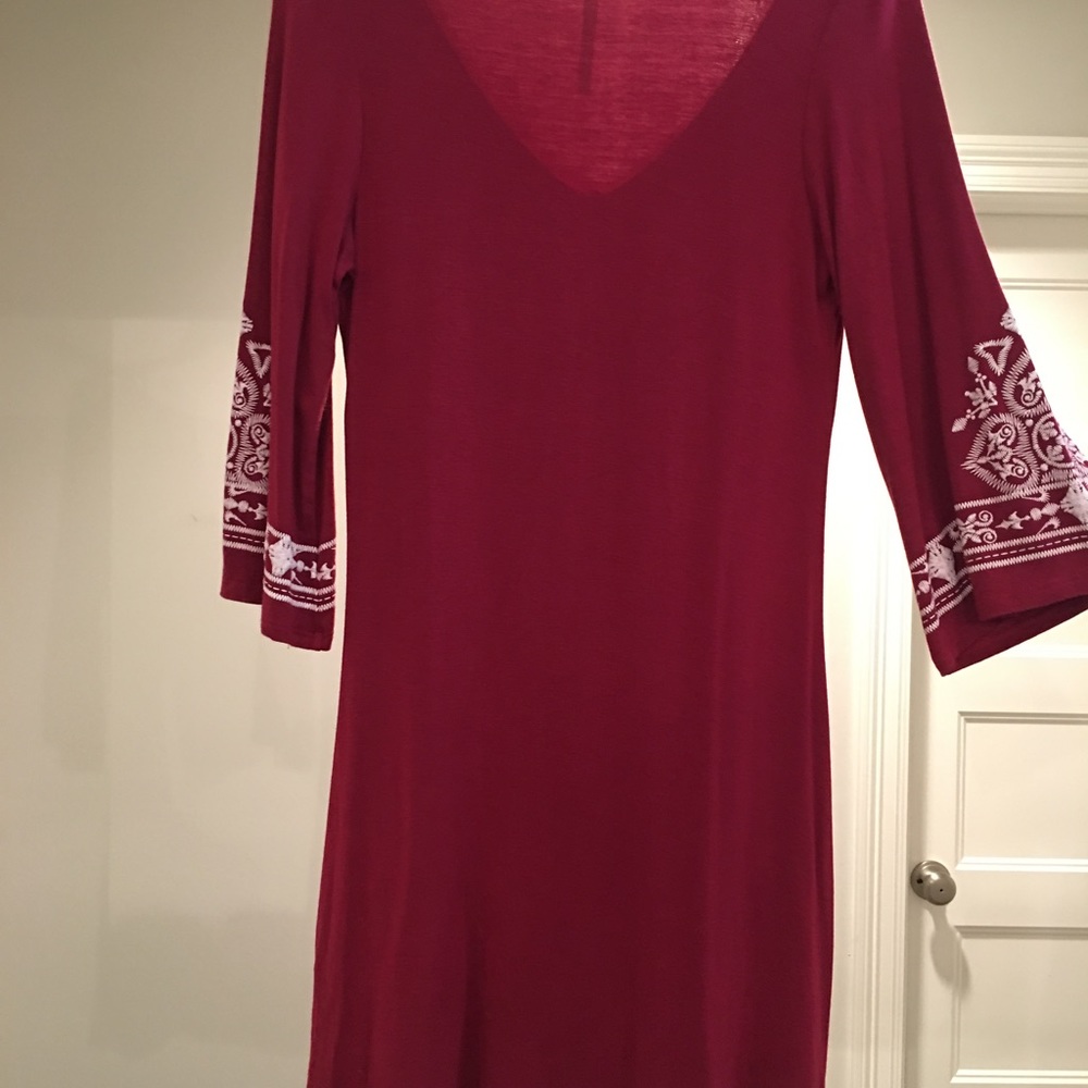 Red flare sleeve dress - Picture 2 of 3