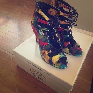 STEVE MADDEN HEELS