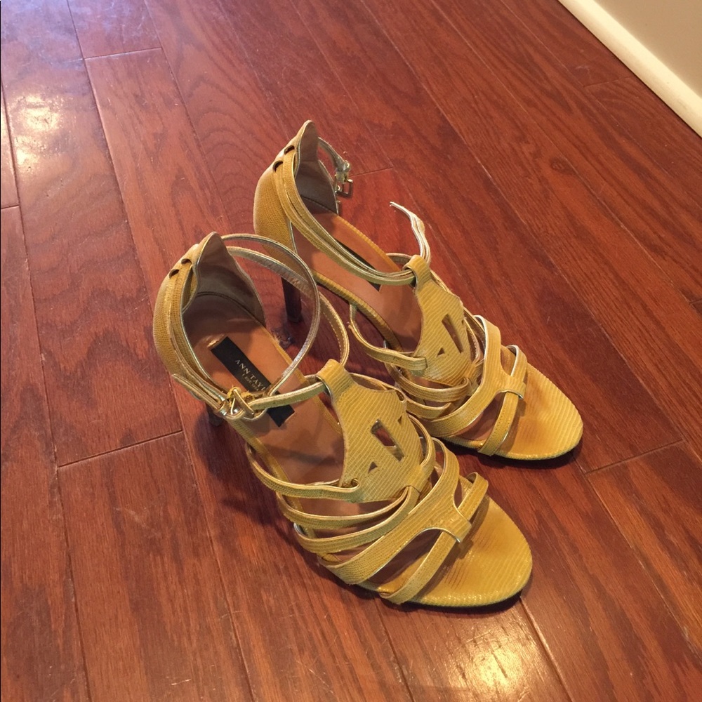 Anne Taylor yellow heeled sandals.