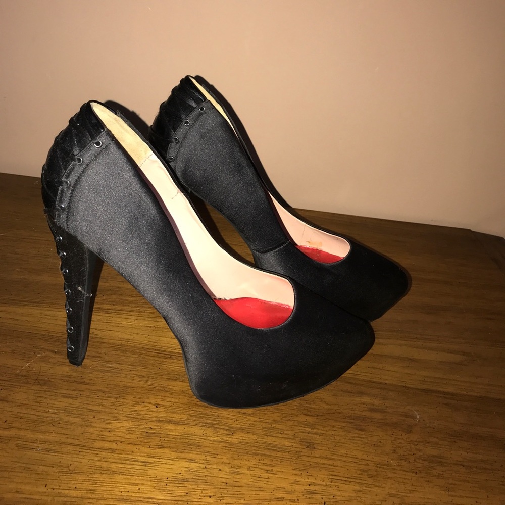 Stunning Fredericks corset heel satin stilettos