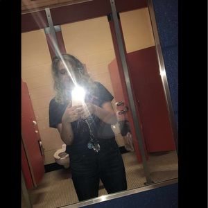 Meet your Posher, Hallie