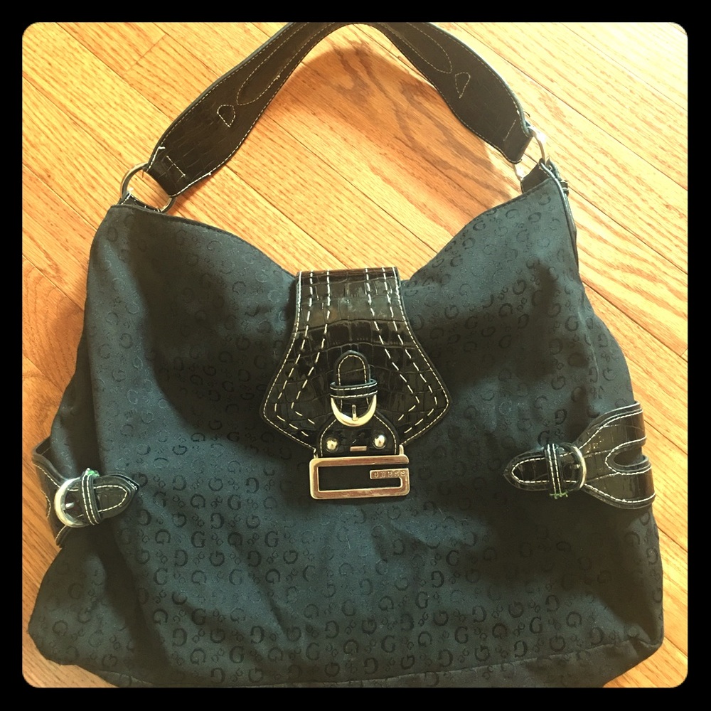 ‼️SOLD ‼️Guess Purse