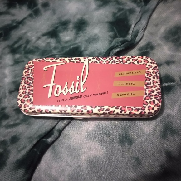 😺 Vintage Fossil Watch and Earring Set - 1998 - Picture 2 of 8