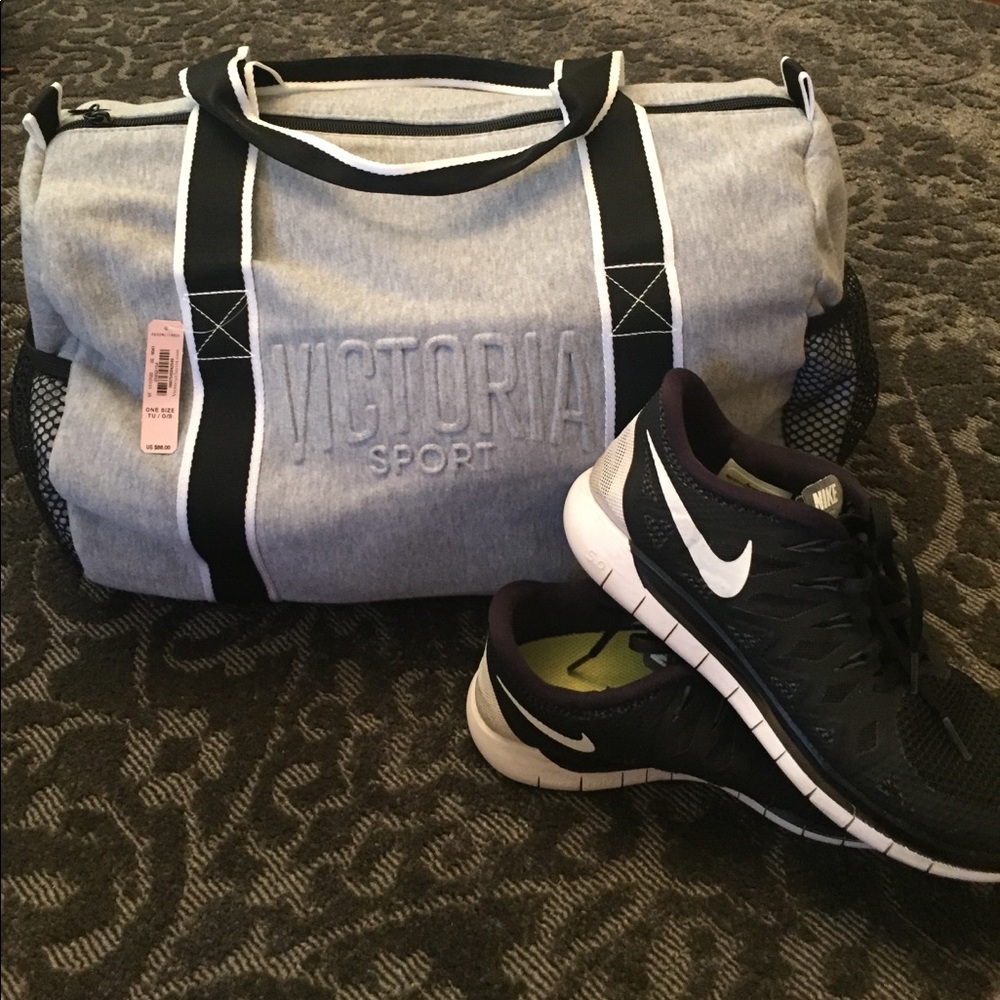 Victoria’s Secret Gym Duffel Bag