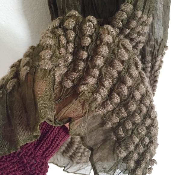 🍃 NWOT Lux Unique Silk Scarf - Picture 2 of 4