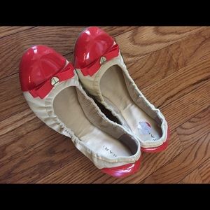 Tahari Slippers-- size 10