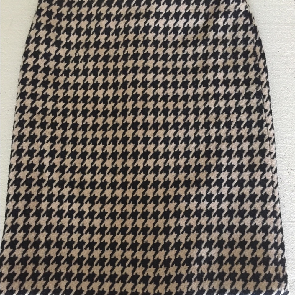 Talbots Camel/Black Houndstooth Pencil Skirt