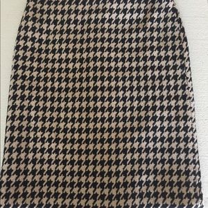 Talbots Camel/Black Houndstooth Pencil Skirt