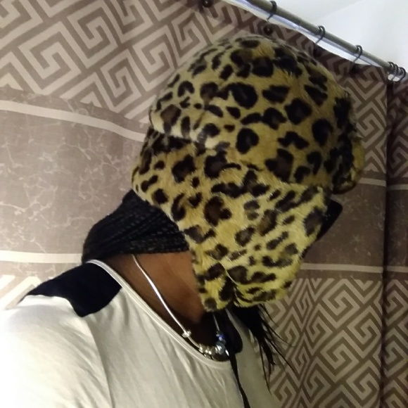 Nine west faux fur hat - Picture 2 of 4