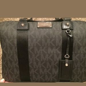 🎉SALE TODAY ONLY. Michael Kors small duffle🎉