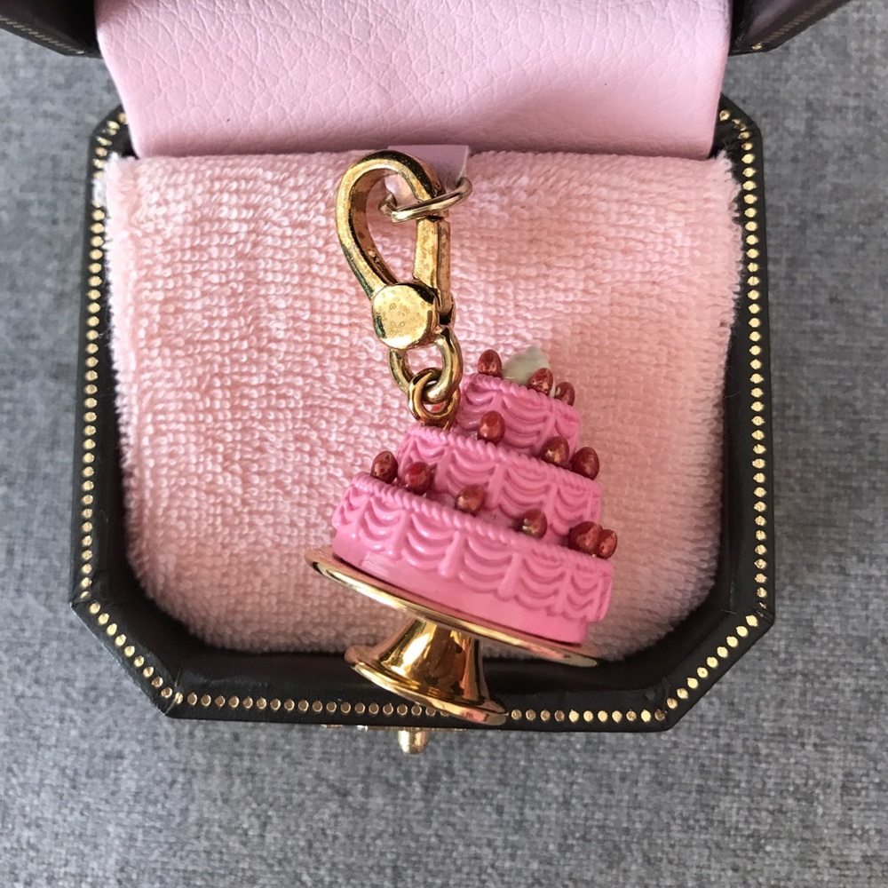 Juicy Couture Cake Charm 🍰