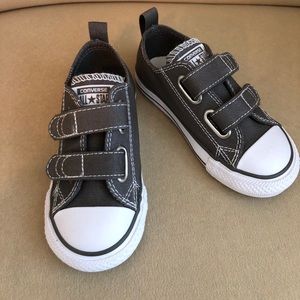 NWOT Converse Toddler Sneakers
