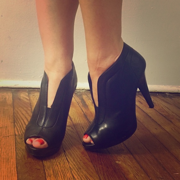 Nine West leather heels - Picture 1 of 4