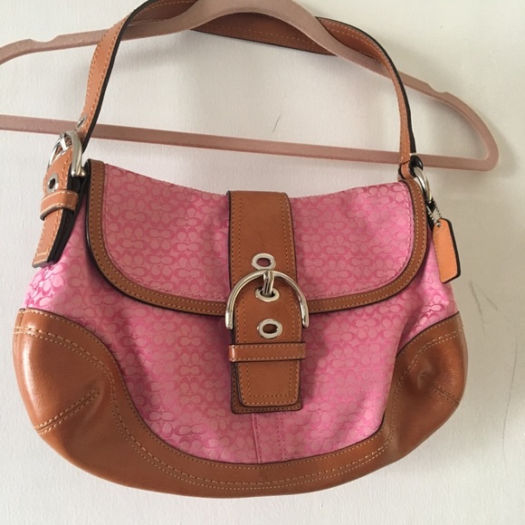 Coach Handbags - Coach shoulder bag